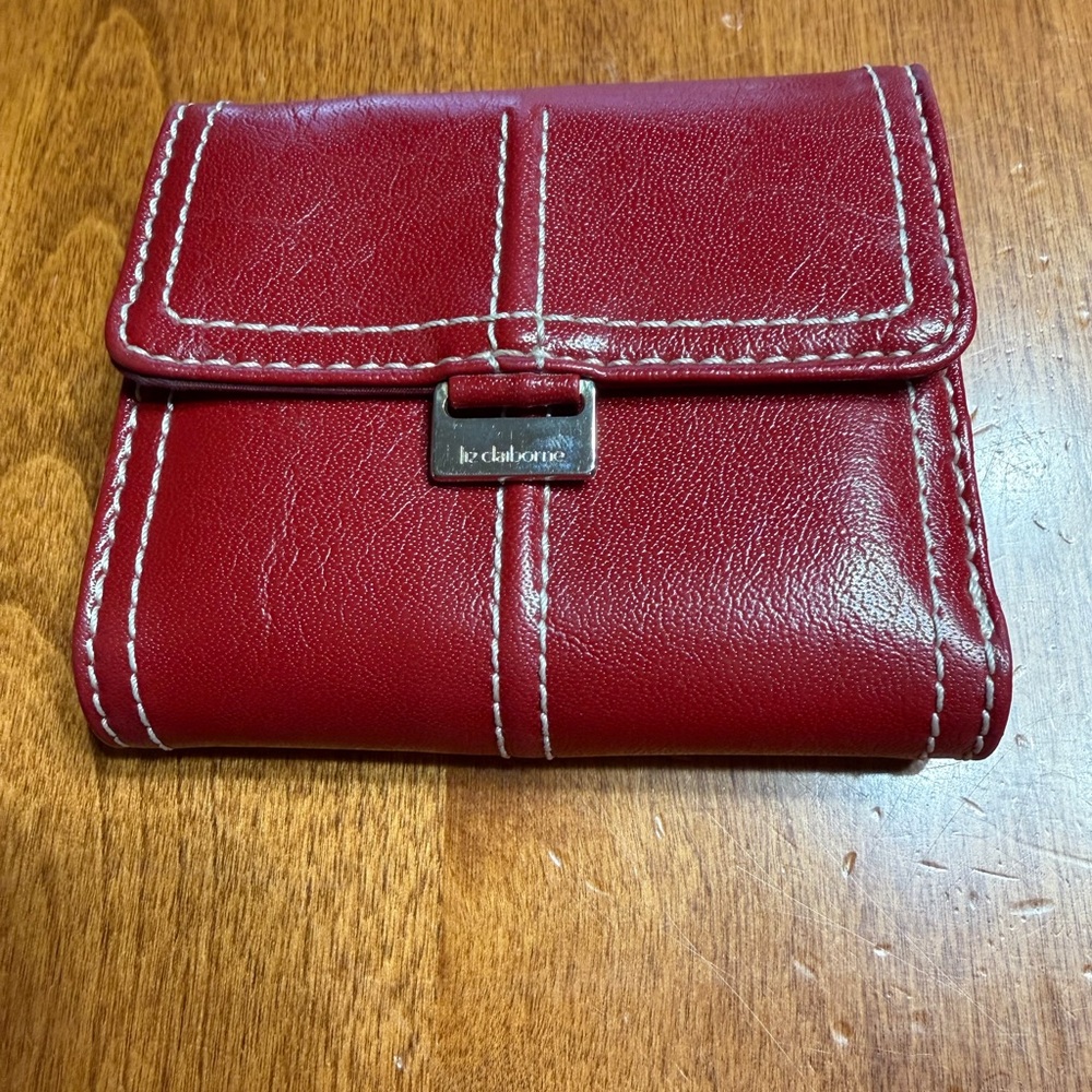 Vintage Liz Claiborne Cranberry Faux Leather Tri Fold Compact Wallet 4 1/4”